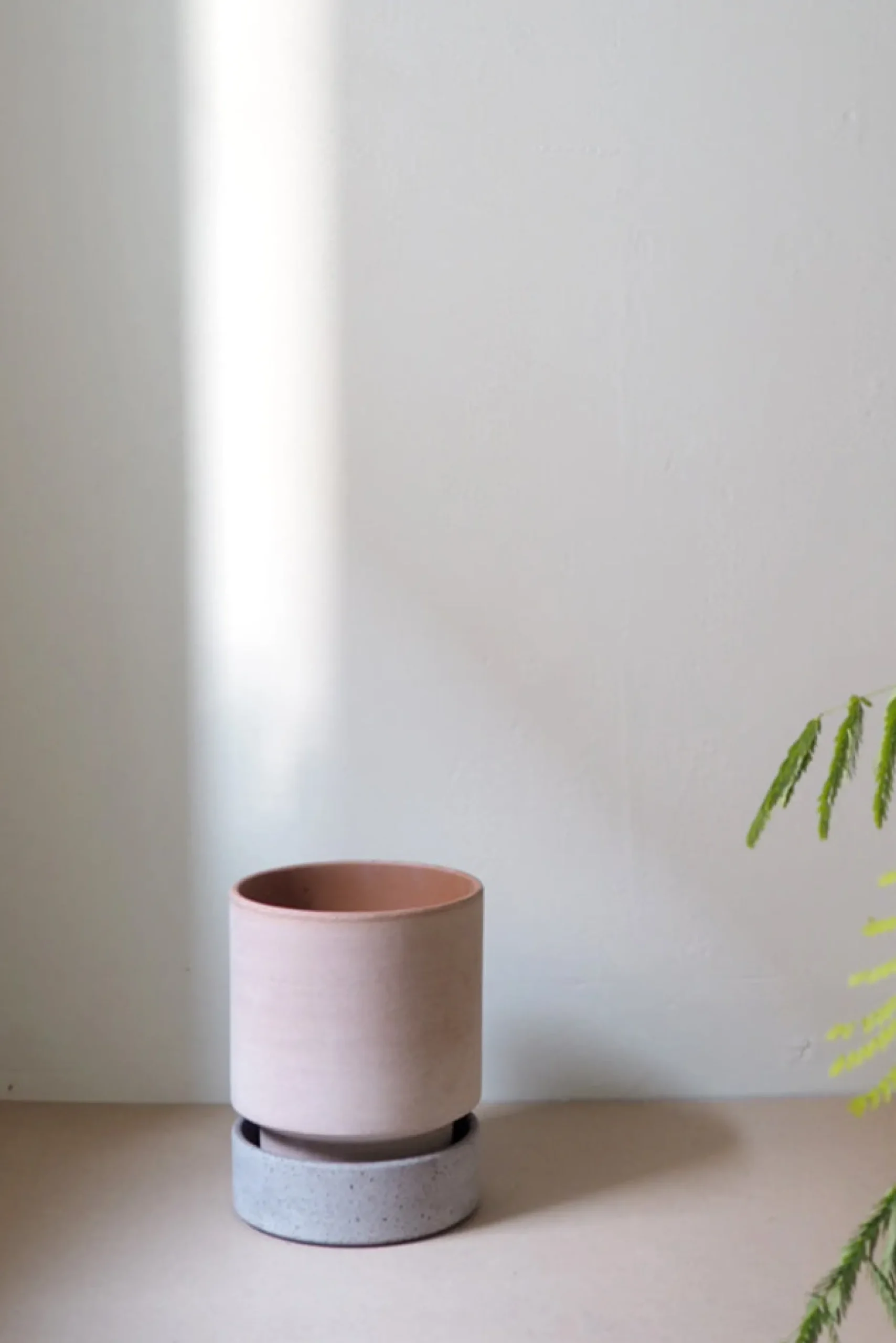 Terrakotta-Krukker|Stor^PLANT Hoff krukke, raw rosa + raw grey underskål, gulvkrukke