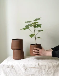 Håndlavede Krukker^PLANT Maitoinen krukke